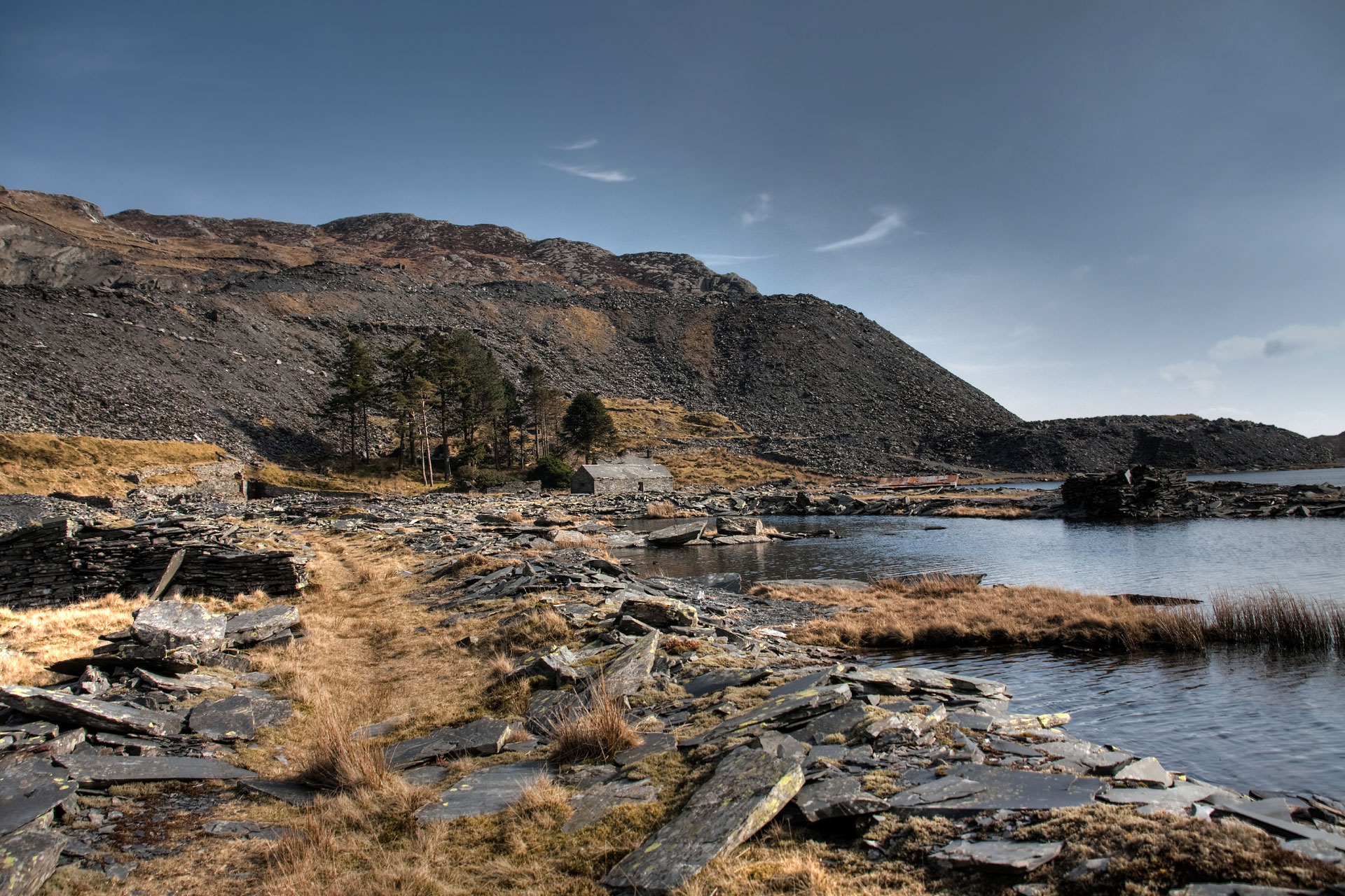 The Oakeley Arms Cottages